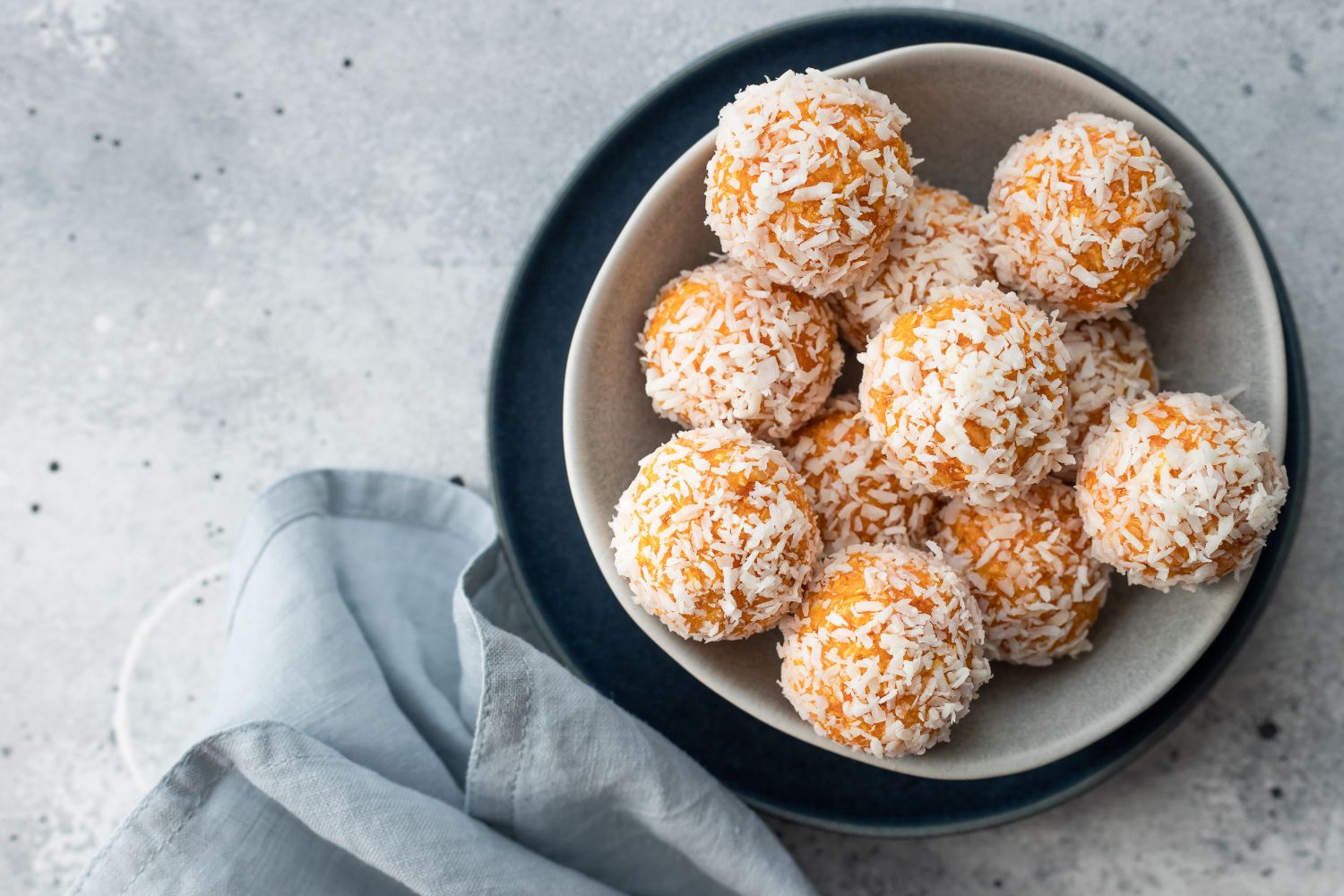 Finger lime & Manuka bliss balls